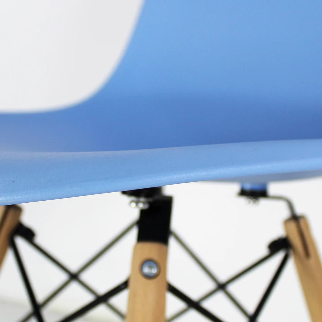 Silla Eames