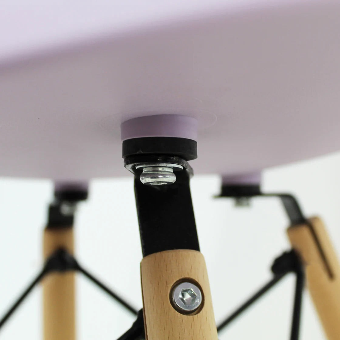 Silla Eames